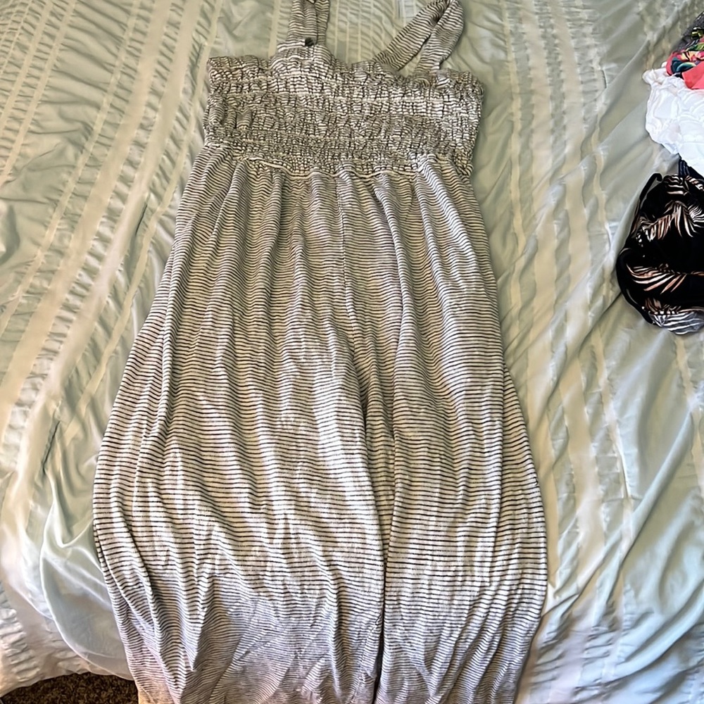 Women’s Dress/ Pants